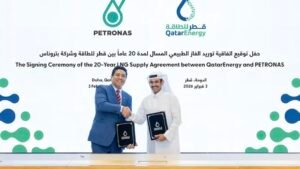 Petronas inks 20‑year 2 MTPA LNG deal with QatarEnergy to secure supply as Gulf tensions flare