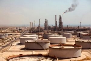 Saudi Aramco halts Ras Tanura refinery after Iranian drone strike amid Strait of Hormuz blockade